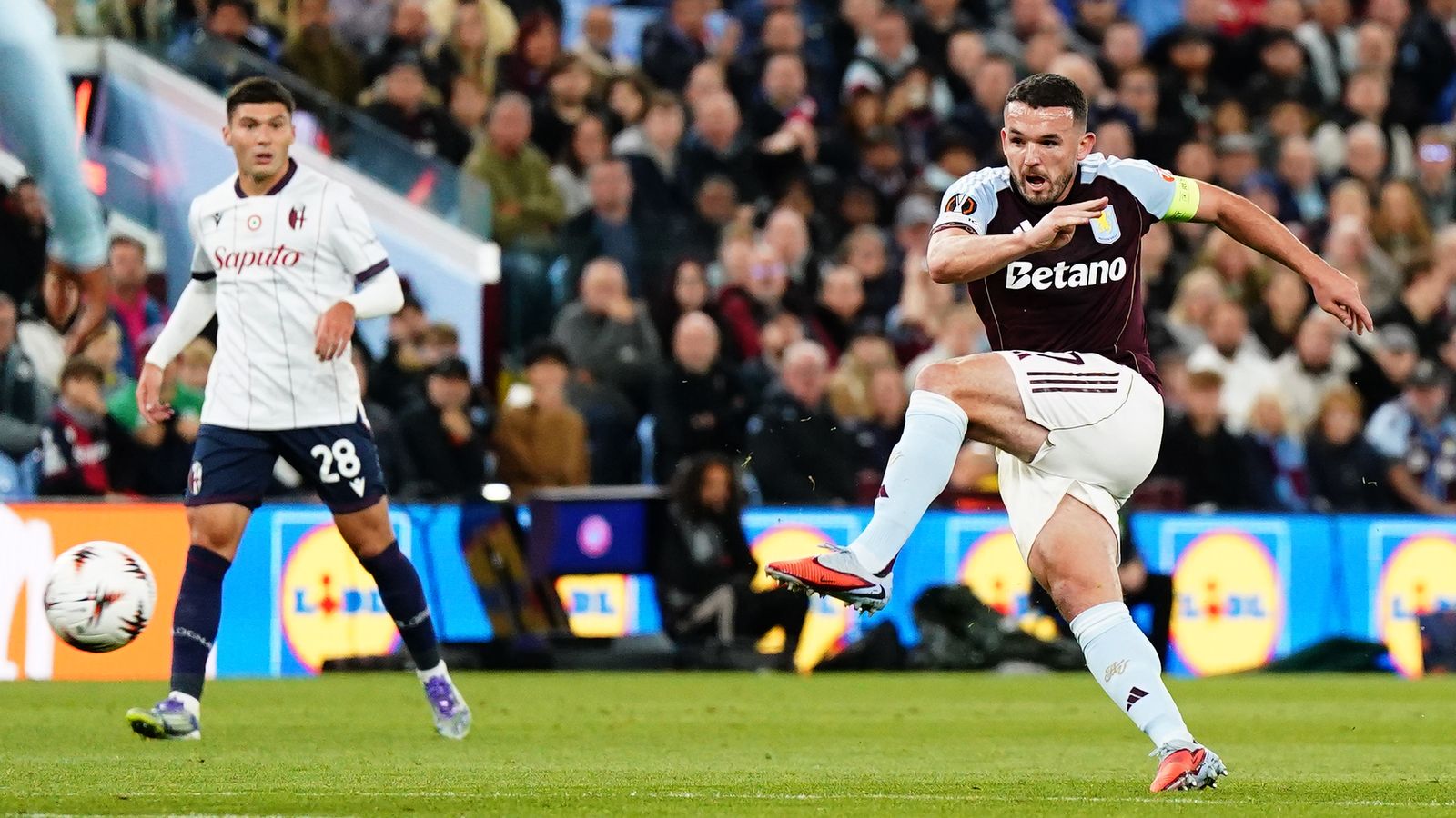 Aston Villa Edge Bologna 1–0 in Europa League Clash